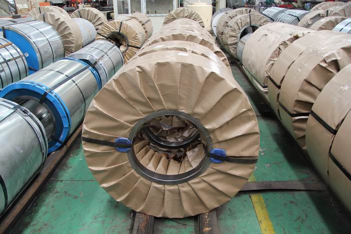 冷(leng)軋(ya)縱(zong)剪(jian)成品(pin)