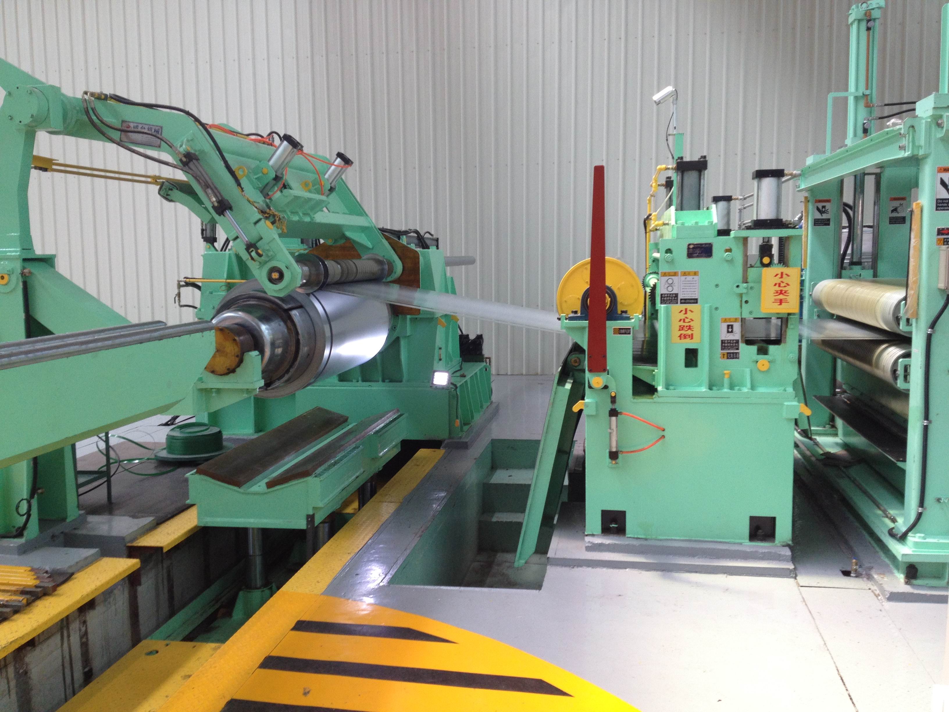 冷(leng)軋縱(zong)剪機組(zu)收料部(bu)分(fen)