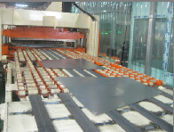 汽車(che)闆異形(xing)闆加(jia)工機(ji)組