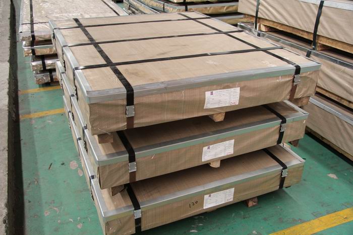 汽(qi)車(che)闆(ban)成品(pin)